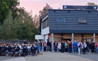 Concert tijdens het “World Wine & Bites” event in Vaassen.